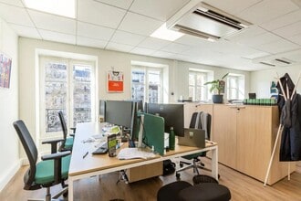 Coworking Space in Paris for lease Interior Photo- Image 2 of 12
