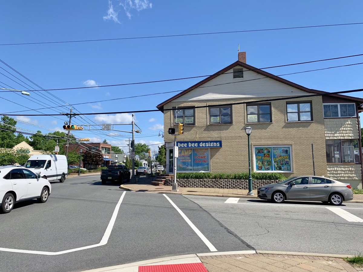 179 S Livingston Ave, Livingston, NJ 07039