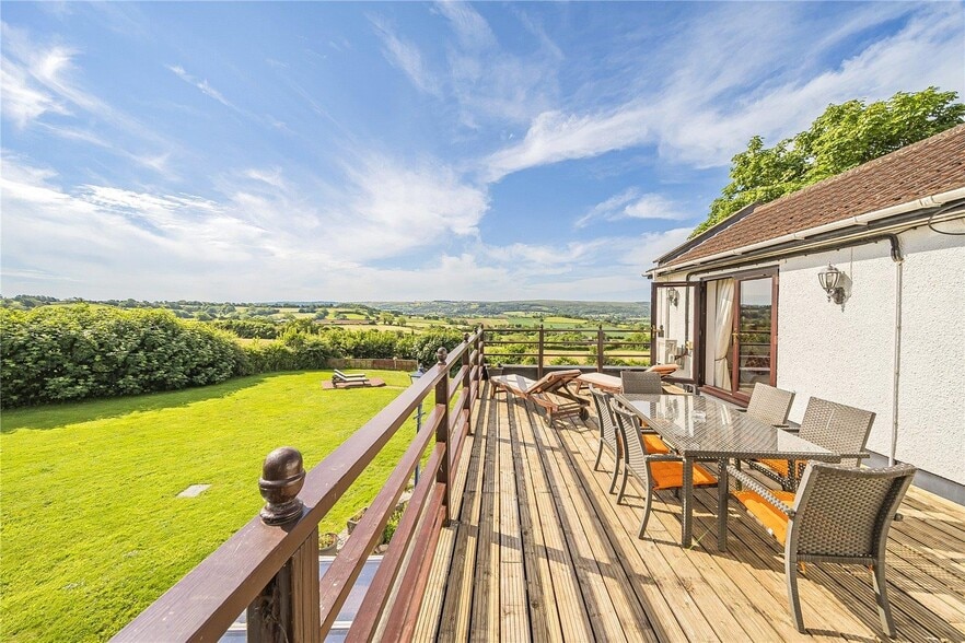 Lye Hole Ln, Bristol for sale - Building Photo - Image 2 of 5