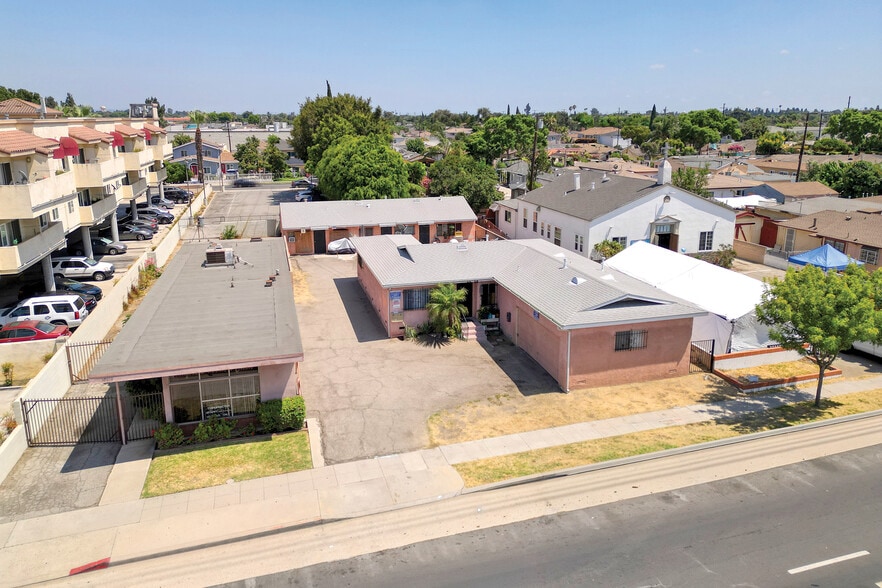 10016 California Ave, South Gate, CA for sale - Primary Photo - Image 1 of 9