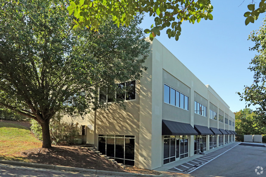 111 James Jackson Ave, Cary, NC for lease - Building Photo - Image 2 of 5