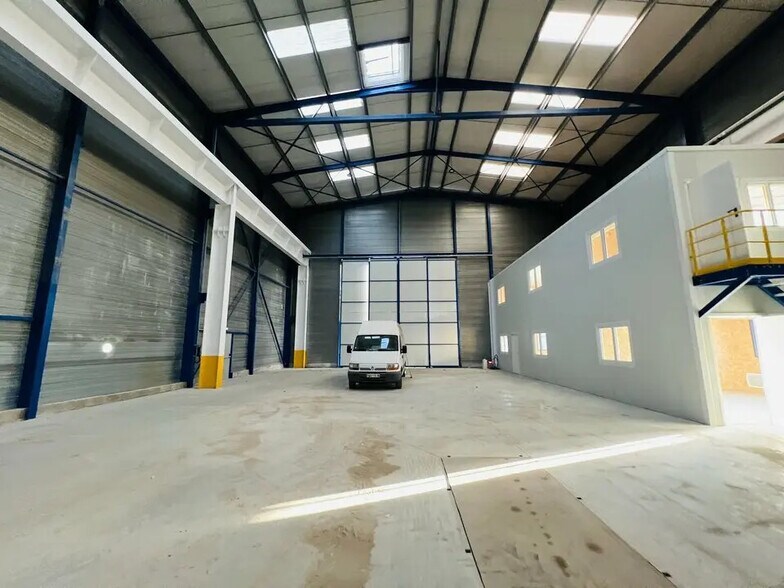 Flex in Tancarville for sale - Interior Photo - Image 2 of 6