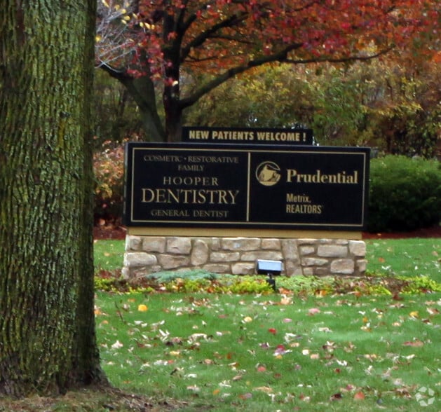 3380 Tremont Rd, Upper Arlington, OH for lease - Building Photo - Image 3 of 13