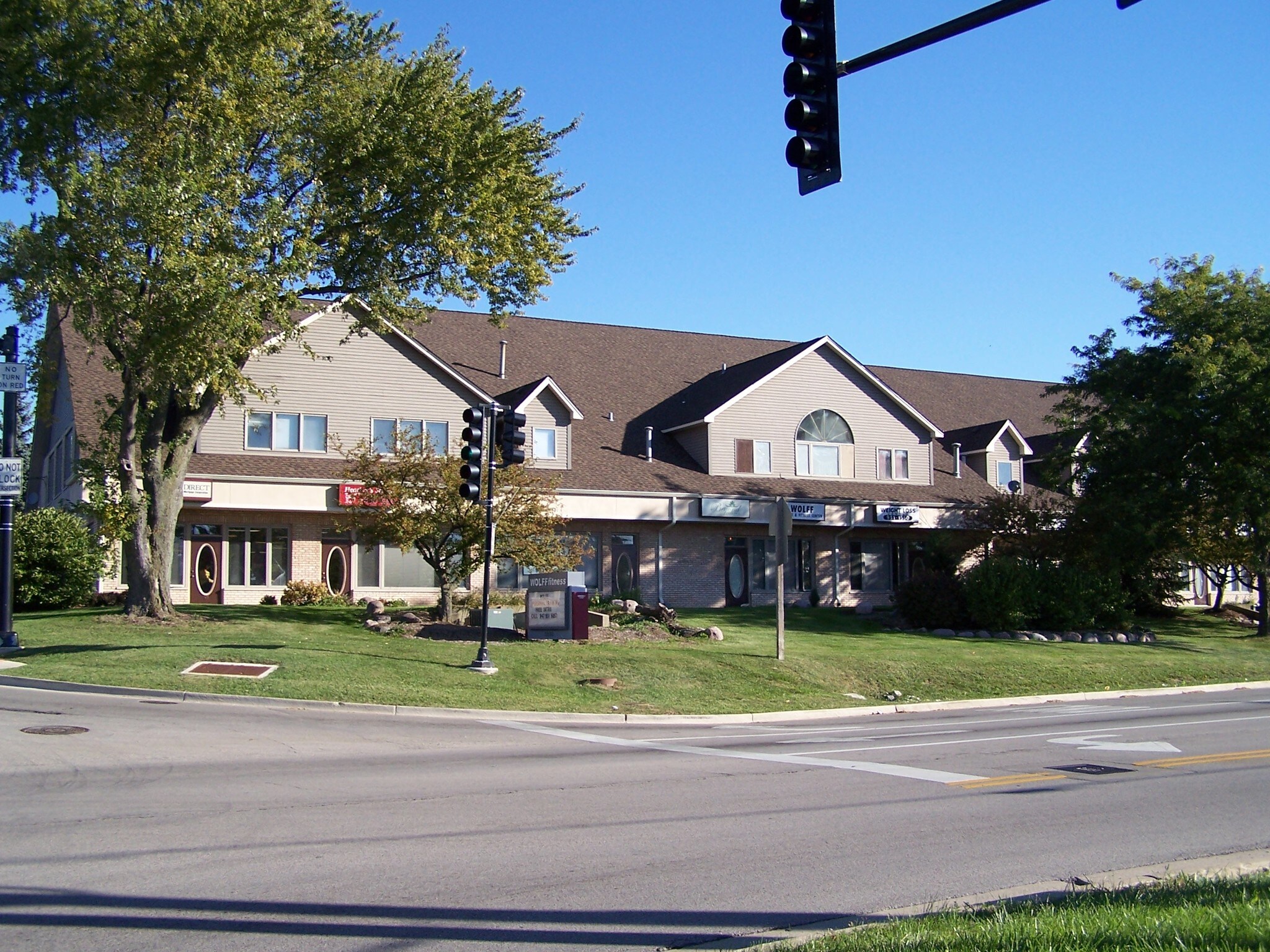 2090 Larkin Ave, Elgin, IL for sale Primary Photo- Image 1 of 1