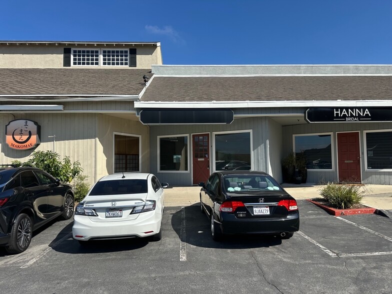 800-884 N Diamond Bar Blvd, Diamond Bar, CA for lease - Building Photo - Image 3 of 8