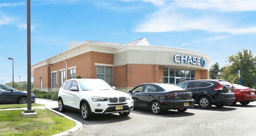 1852 N Olden Avenue Ext, Ewing, NJ for lease - Building Photo - Image 2 of 9