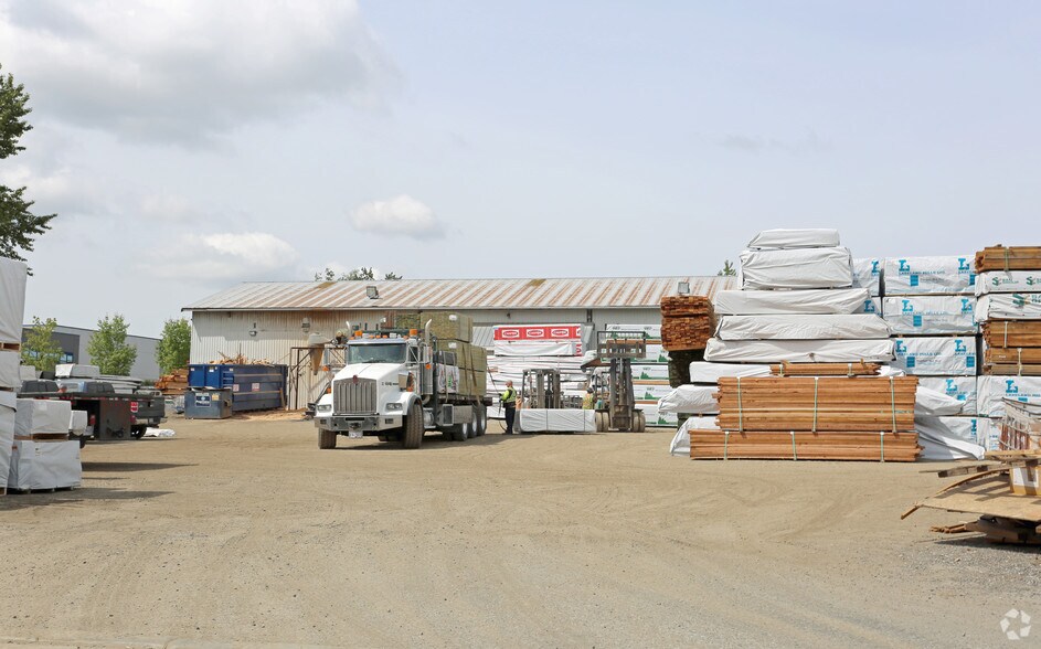 5265 192nd St, Surrey, BC for sale - Primary Photo - Image 1 of 4