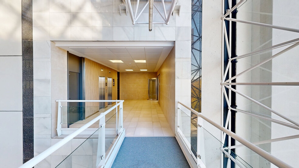 Calle Ribera del Loira, 16 - 18, Madrid, Madrid for lease - Matterport 3D Scan - Image 3 of 34