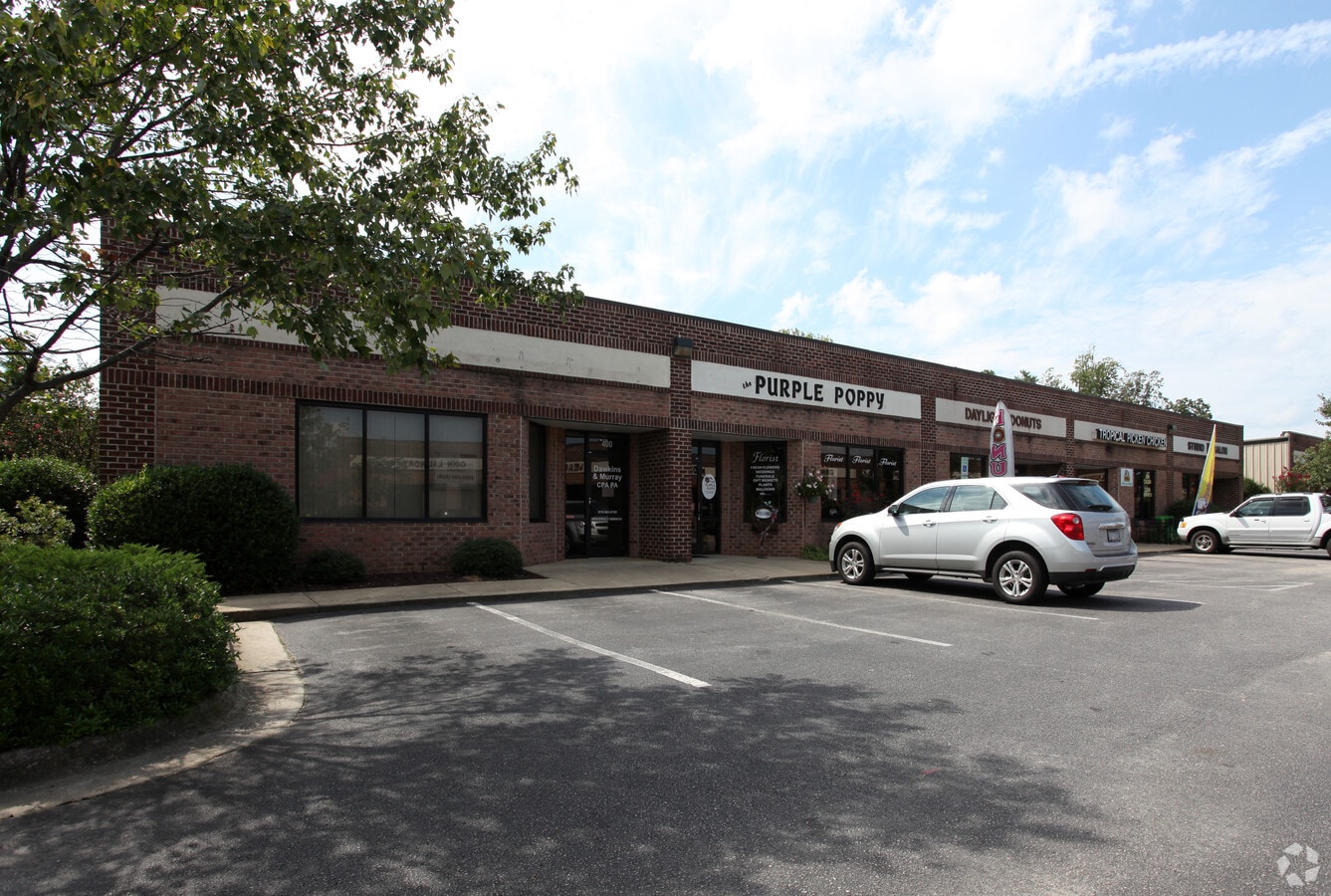 2010 S Main St, Wake Forest, NC 27587