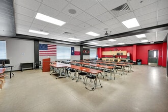7104 W County Road 116, Midland, TX for lease Interior Photo- Image 2 of 37