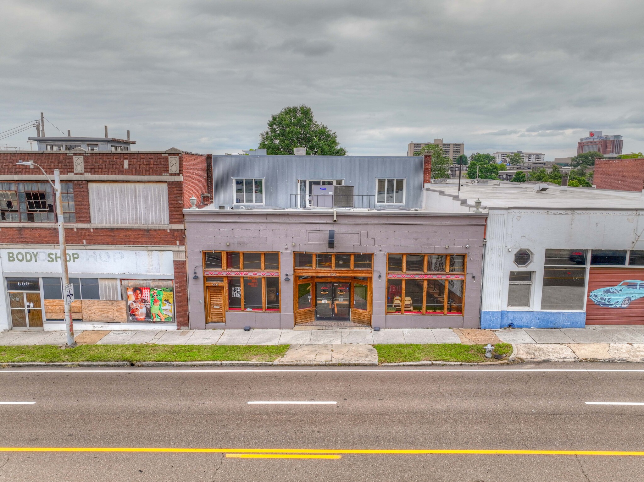 668 Union Ave, Memphis, TN for lease Building Photo- Image 1 of 7