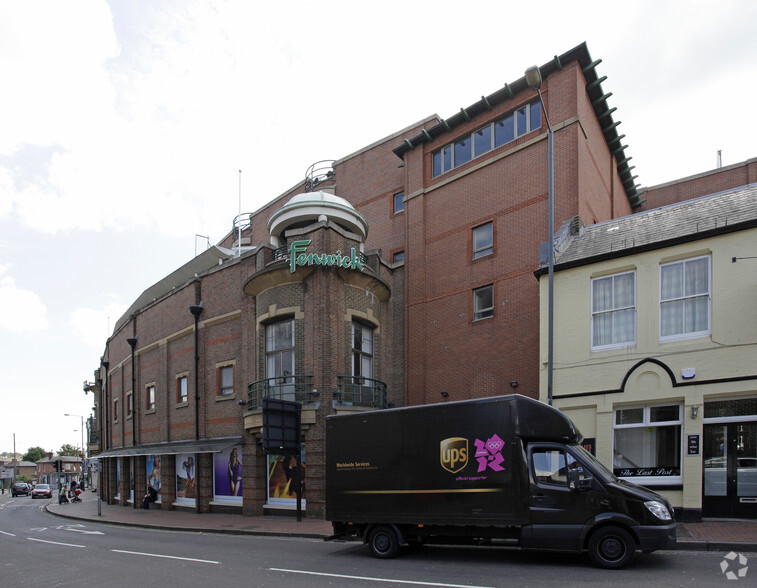 Royal Victoria Place, Tunbridge Wells for lease - Building Photo - Image 2 of 9