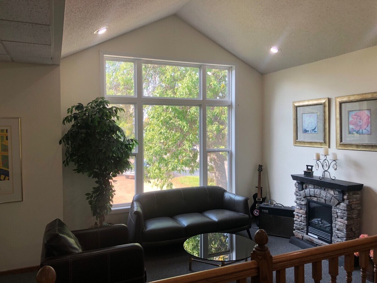 2434 Commerce Blvd, Mound, MN 55364