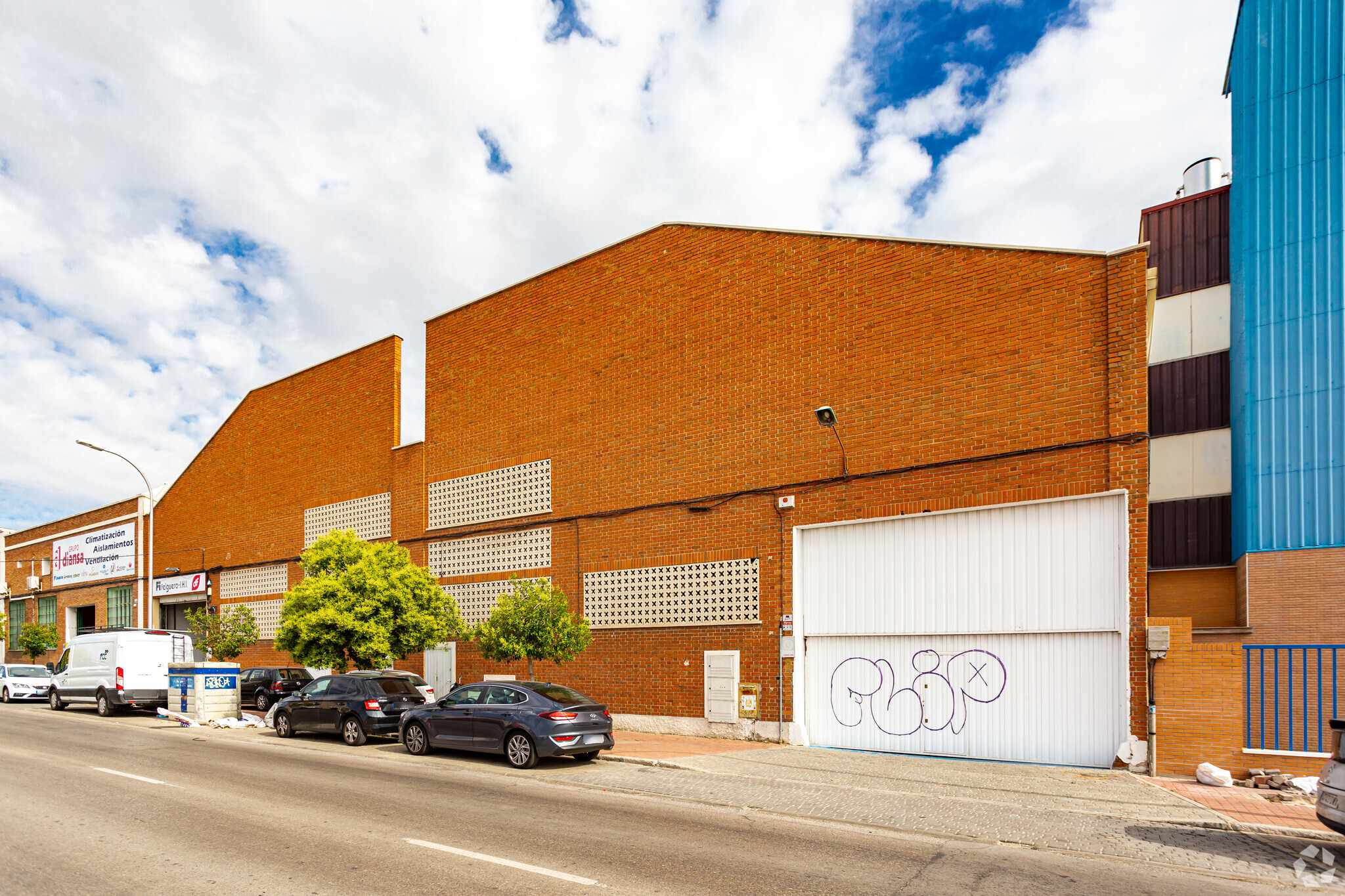 Calle De San Norberto, 42, Madrid, Madrid for lease Primary Photo- Image 1 of 6