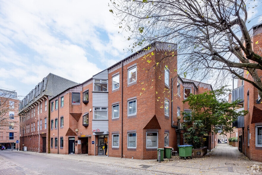 42 Park Cross St, Leeds for sale - Primary Photo - Image 1 of 1