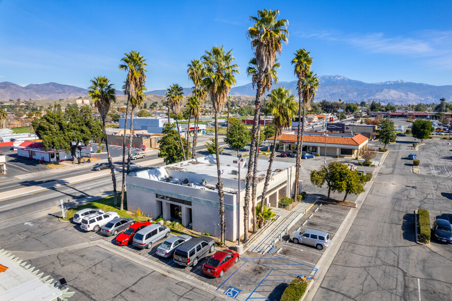 1995 E Florida Ave, Hemet, CA for sale - Building Photo - Image 2 of 6