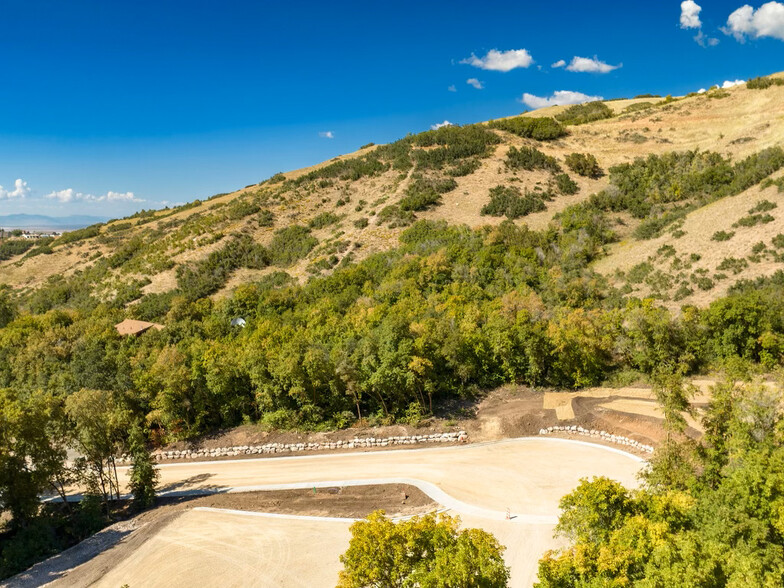 1390 Canyon Creek, Bountiful, UT for sale - Building Photo - Image 3 of 5