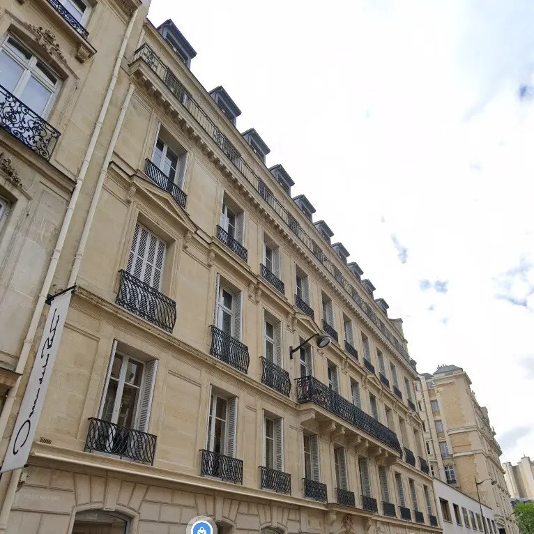 Location Bureaux 222 m² - Photo 1