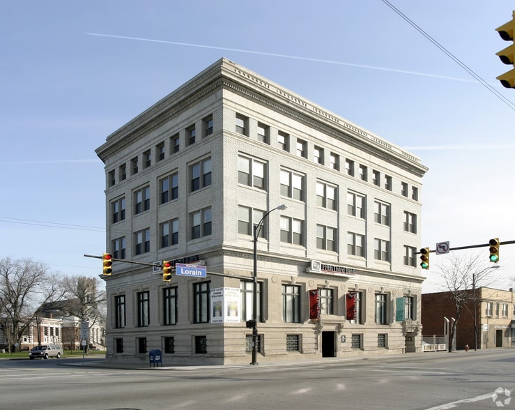 3500 Lorain Ave, Cleveland, OH for lease - Building Photo - Image 1 of 1