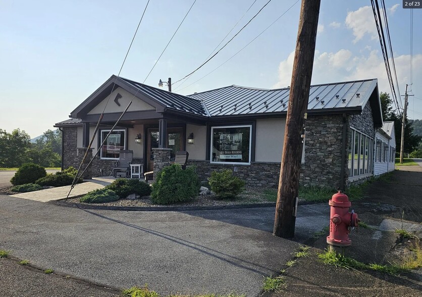 341 N Market St, Elysburg, PA for lease - Building Photo - Image 2 of 5