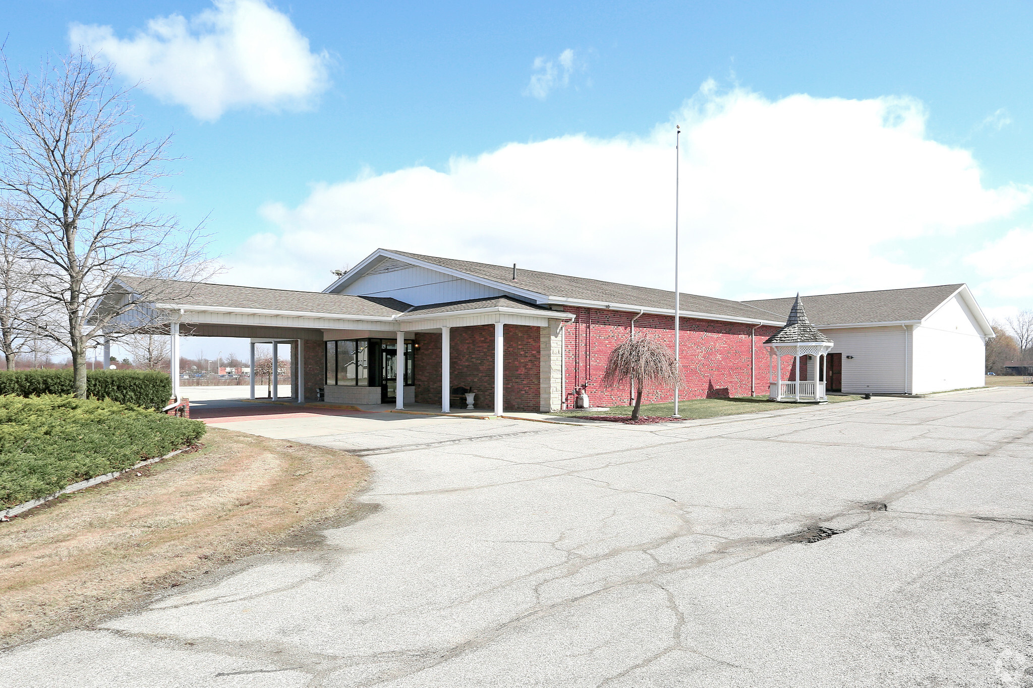 6385 King Rd, Marine City, MI for sale Primary Photo- Image 1 of 1