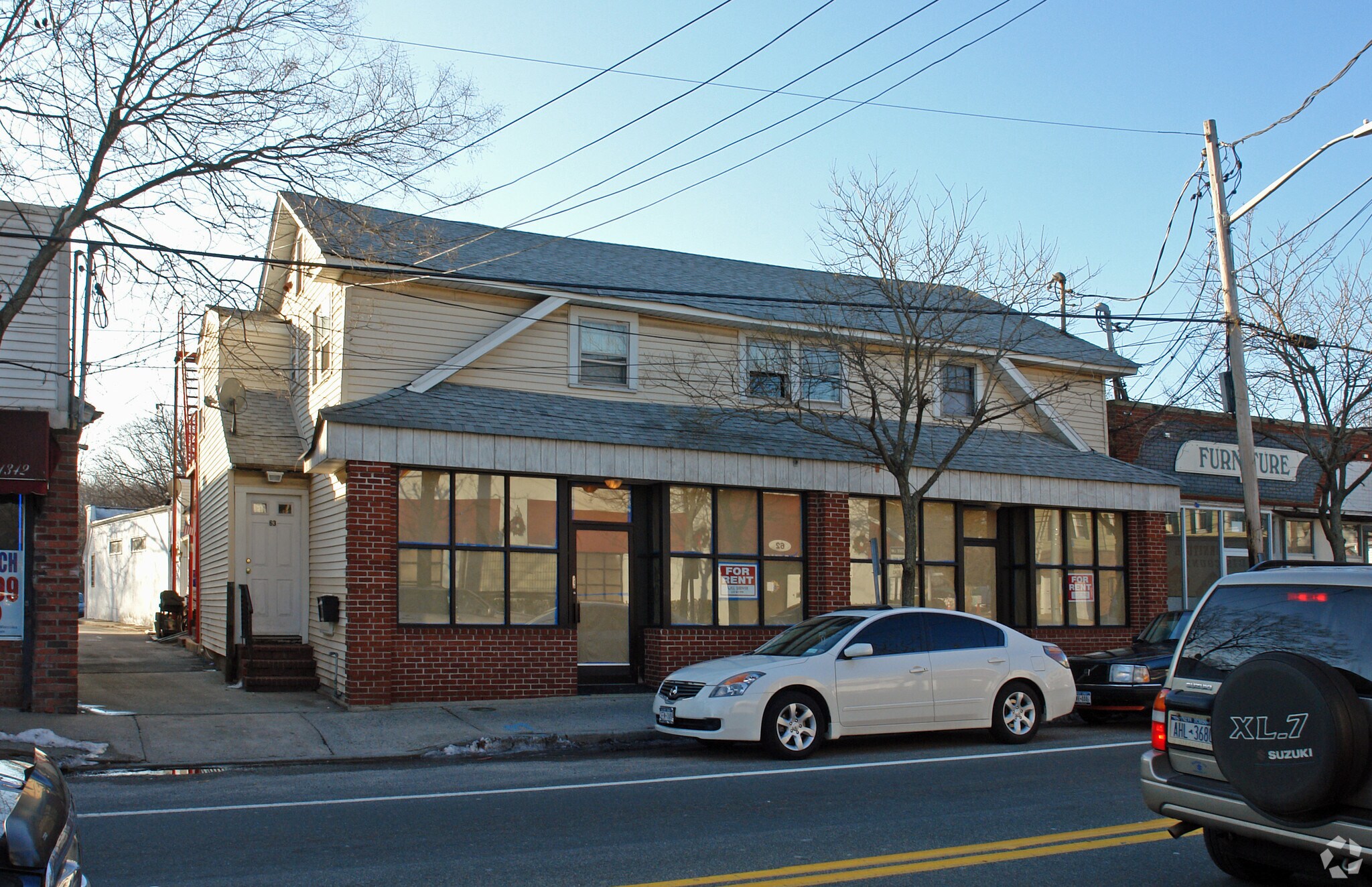 61 Carleton Ave, Central Islip, NY for sale Primary Photo- Image 1 of 1