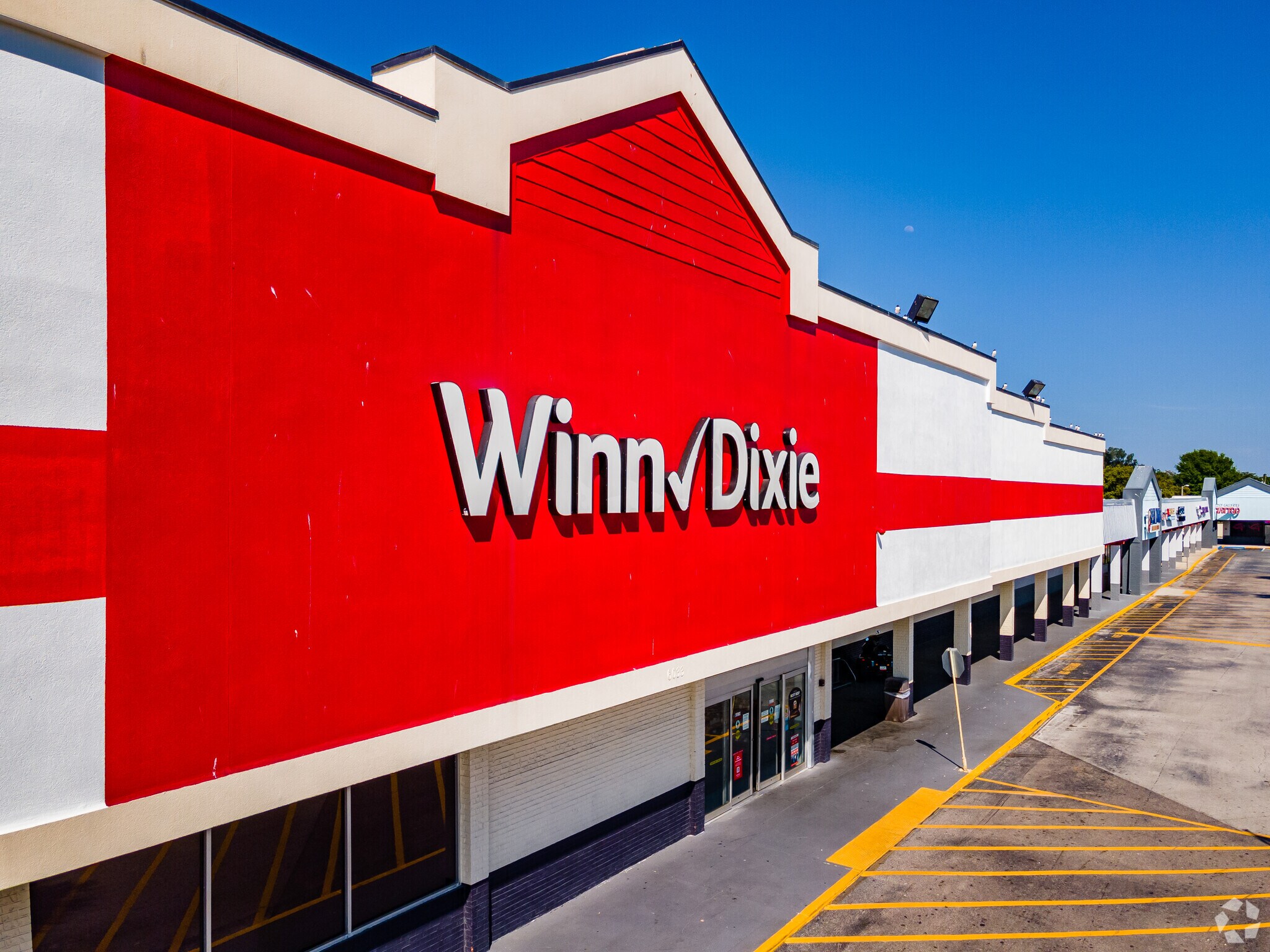 6139 State Road 54, New Port Richey, FL for lease Primary Photo- Image 1 of 17