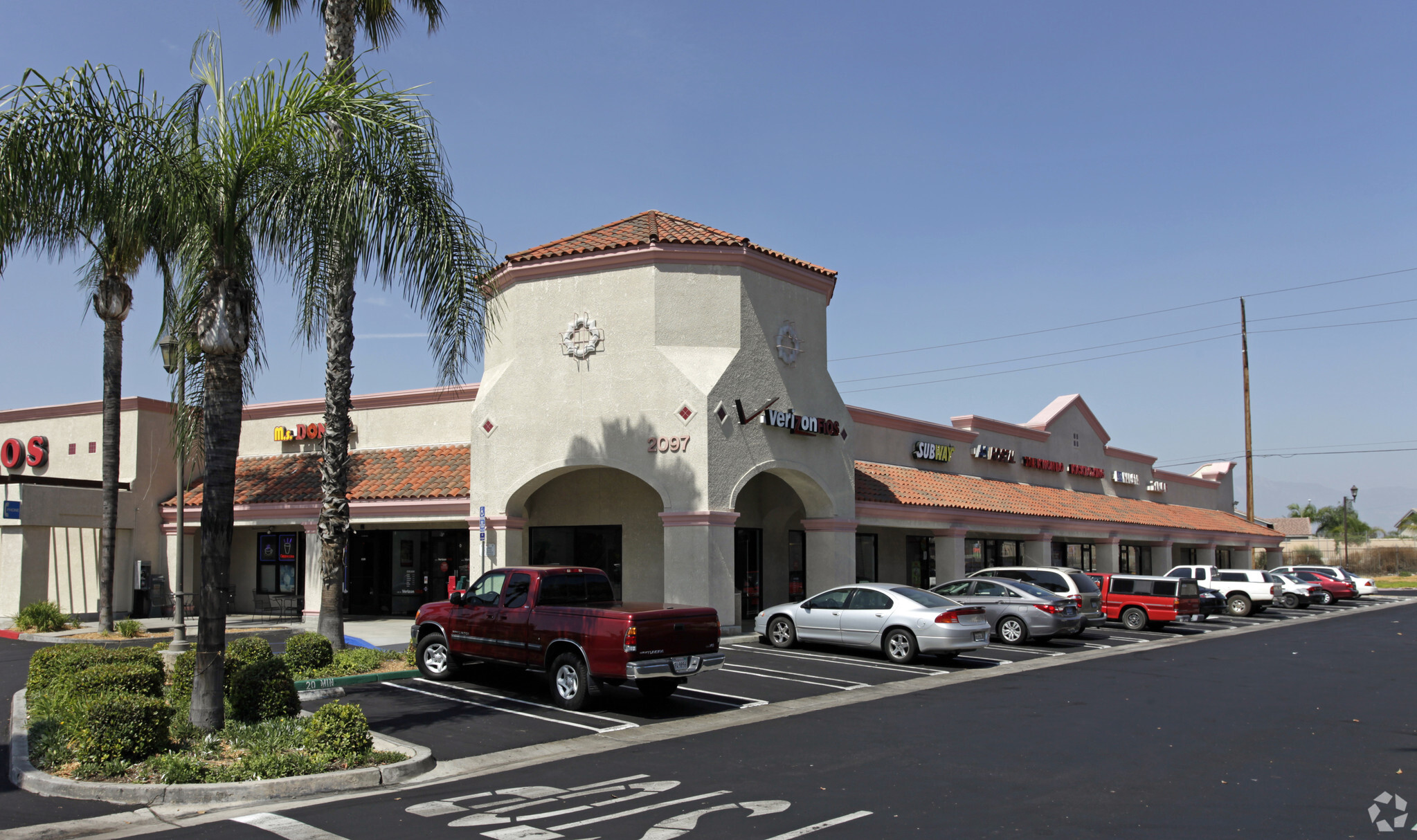 2005-2099 E Washington St, Colton, CA for lease Building Photo- Image 1 of 8