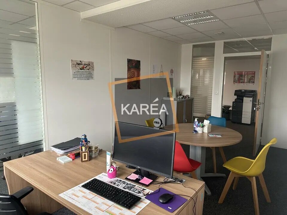 Office in Mareuil-lès-Meaux for sale Interior Photo- Image 1 of 6