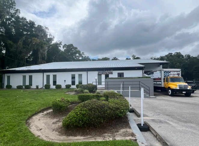 2530 NE 36th Ave, Ocala, FL for lease - Primary Photo - Image 1 of 6