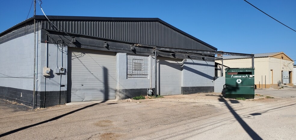 741 S Treadaway Blvd, Abilene, TX for lease - Building Photo - Image 2 of 15