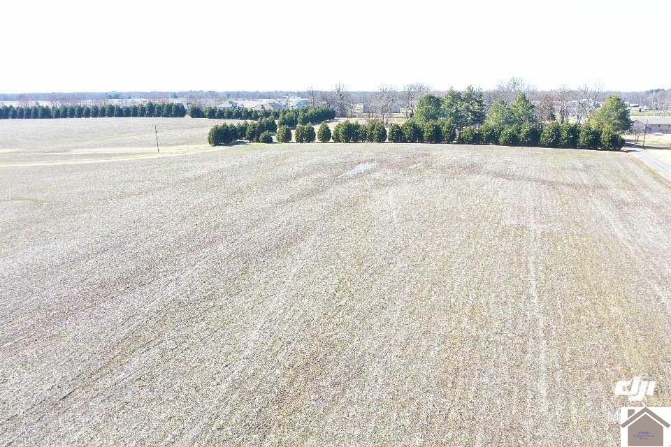 000 Clinton Rd, Paducah, KY for sale Primary Photo- Image 1 of 1