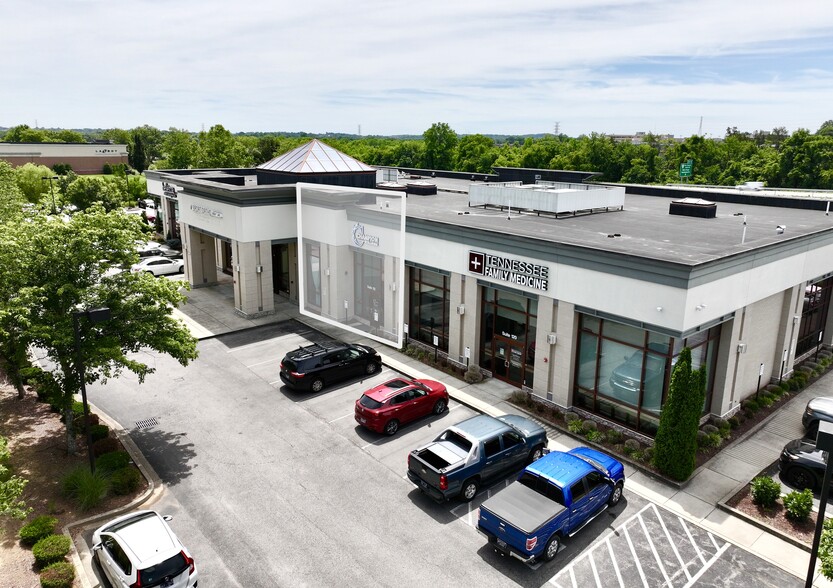 1047 Glenbrook Way, Hendersonville, TN for lease - Building Photo - Image 1 of 12