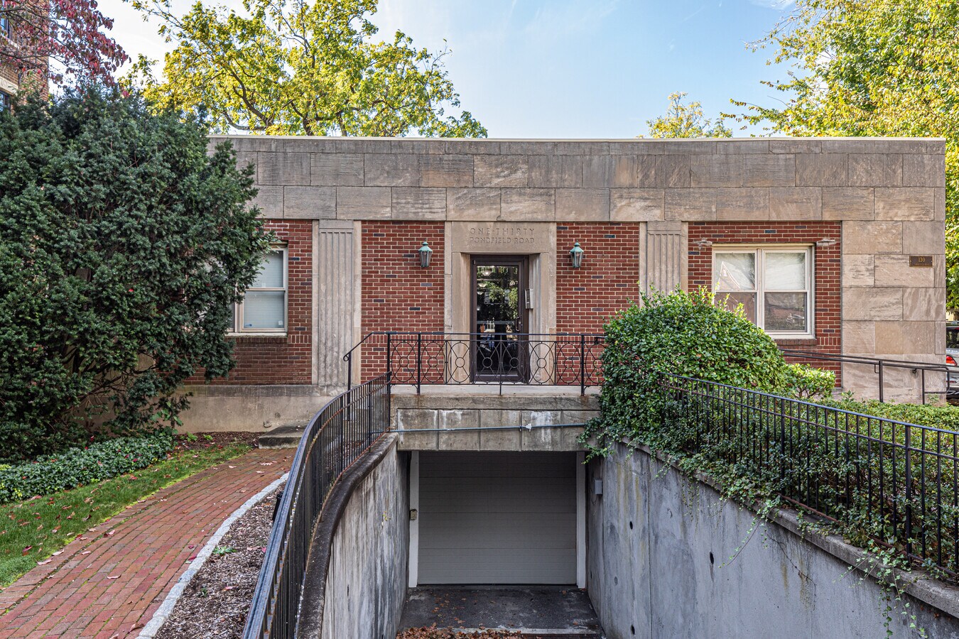 130 Pondfield Rd, Bronxville, NY 10708