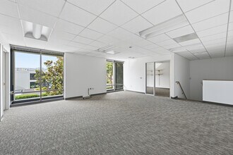 11555 Sorrento Valley Rd, San Diego, CA for lease Interior Photo- Image 2 of 11