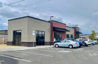 2984 S 6th St, Klamath Falls, OR for lease Interior Photo- Image 1 of 7