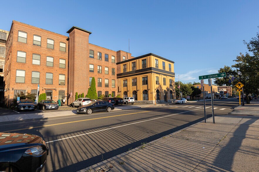 153 Main St, Ansonia, CT 06401 Office/Retail for Lease