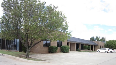 11102 N Stratford Dr, Oklahoma City, OK for sale Building Photo- Image 1 of 8