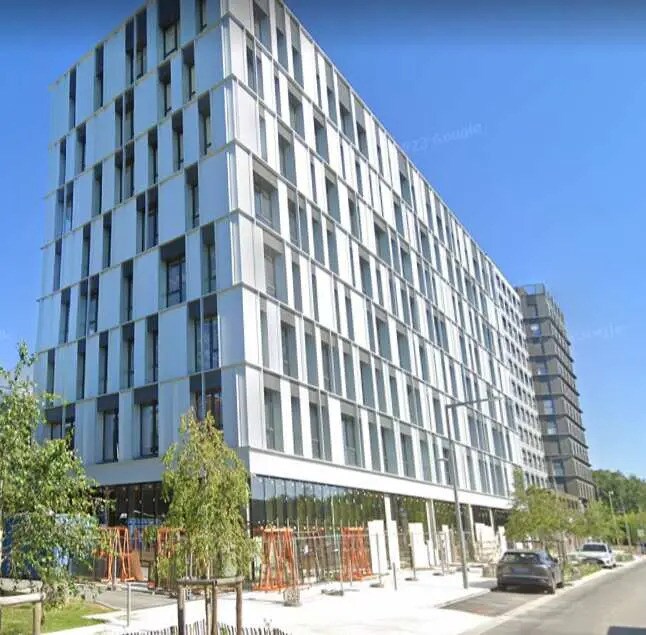 Office in Champs-sur-Marne for sale Building Photo- Image 1 of 13