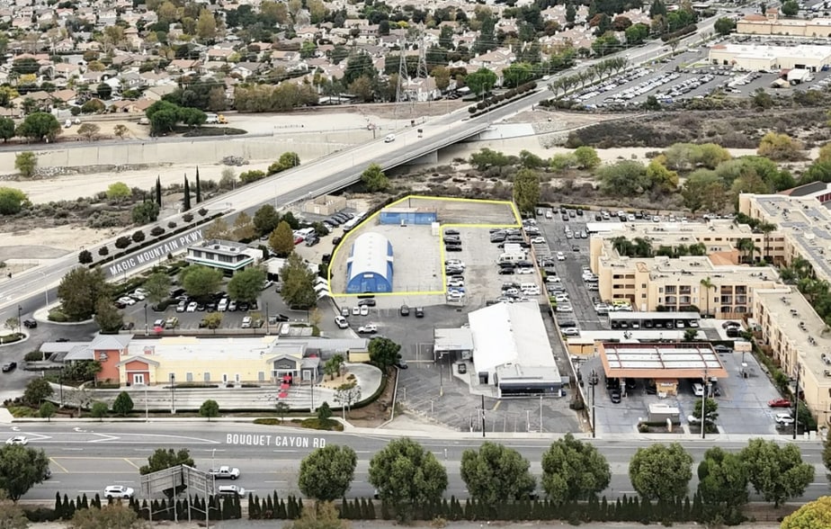 26007-26011 Bouquet Canyon Rd, Santa Clarita, CA for lease - Building Photo - Image 2 of 16