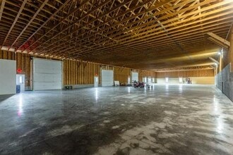 975 Sawtooth Oak Cir, Harrisonburg, VA for lease Interior Photo- Image 2 of 6