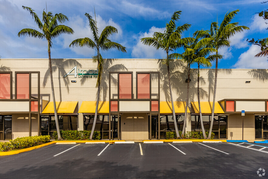 4101 Ravenswood Rd, Dania Beach, FL for lease - Building Photo - Image 3 of 14