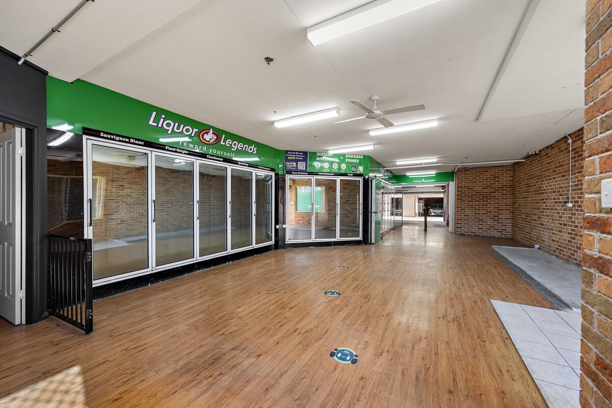 5 Cook Pde, Lemon Tree Passage for sale Interior Photo- Image 1 of 3