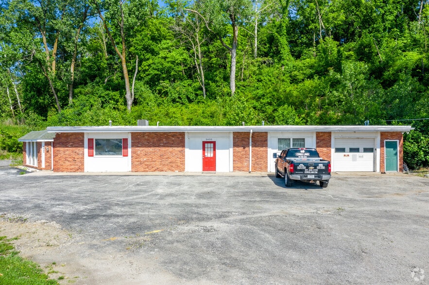 3400 NW Vivion Rd, Riverside, MO for lease - Primary Photo - Image 1 of 14