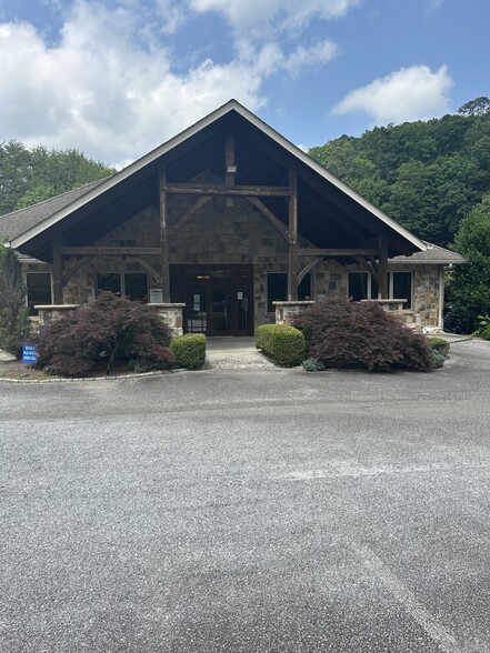 773 N Main St, Clayton, GA for lease - Building Photo - Image 2 of 9