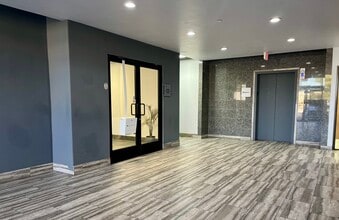 2755-2795 E Desert Inn Rd, Las Vegas, NV for lease Interior Photo- Image 2 of 14