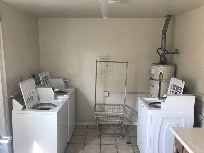 905 Sutter Ave, Modesto, CA for sale - Building Photo - Image 1 of 1