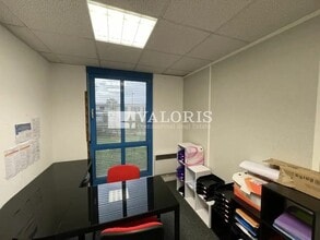 33 Rue De Belissen, Francheville for lease Interior Photo- Image 2 of 5