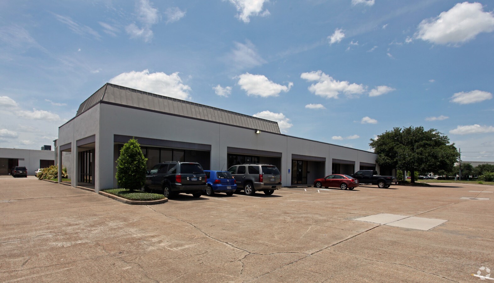 1304 Langham Creek Dr, Houston, TX, 77084 - Light Distribution Property For Lease on LoopNet.com
