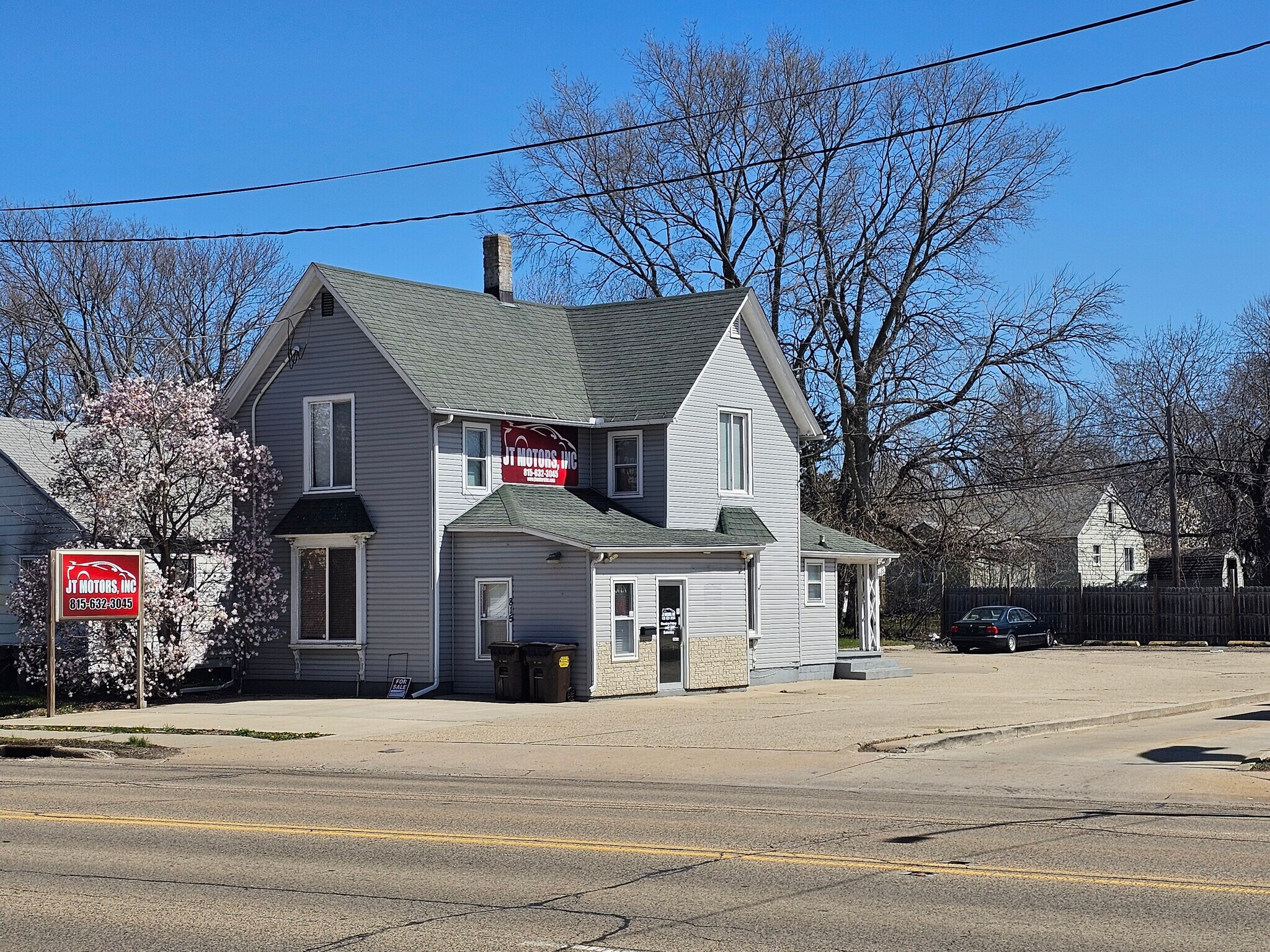 1120 Lincoln Ave  